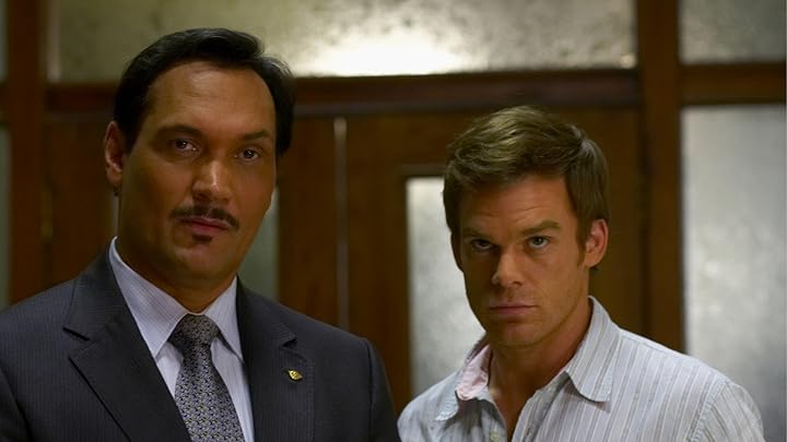 🩸 Dexter 3. Sezon (2008): Bir Katilin Ortak Bulması